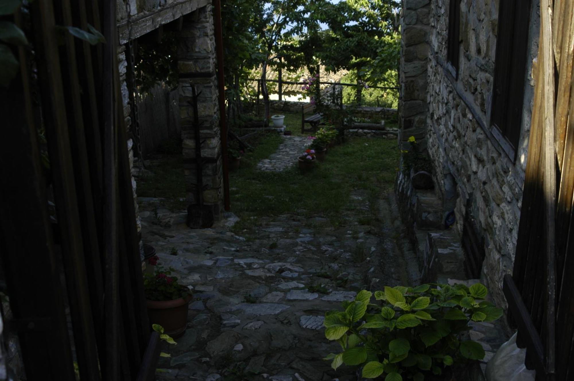 Guesthouse Klearchos Palaios Panteleimonas Exterior photo