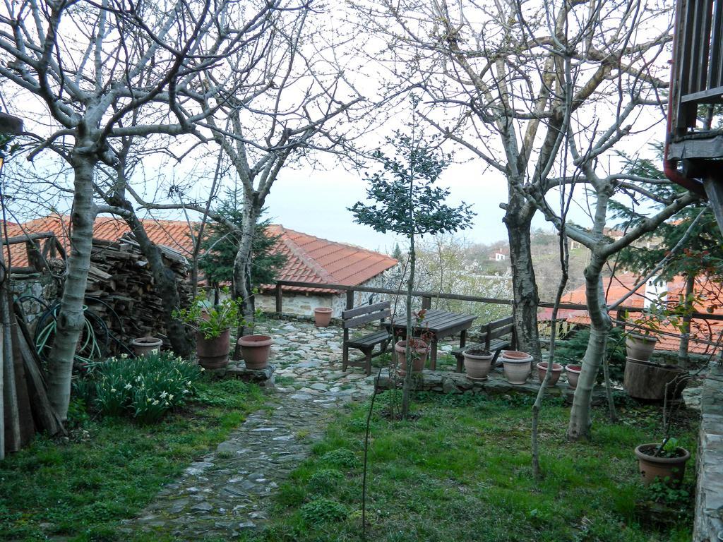 Guesthouse Klearchos Palaios Panteleimonas Exterior photo