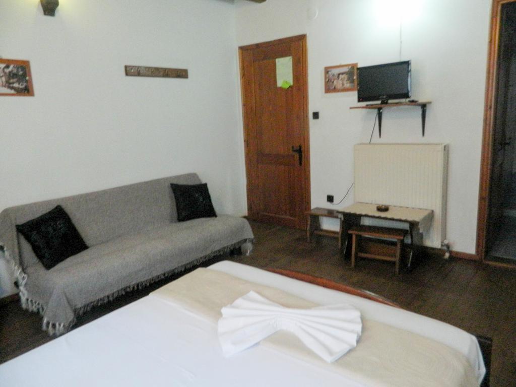 Guesthouse Klearchos Palaios Panteleimonas Exterior photo