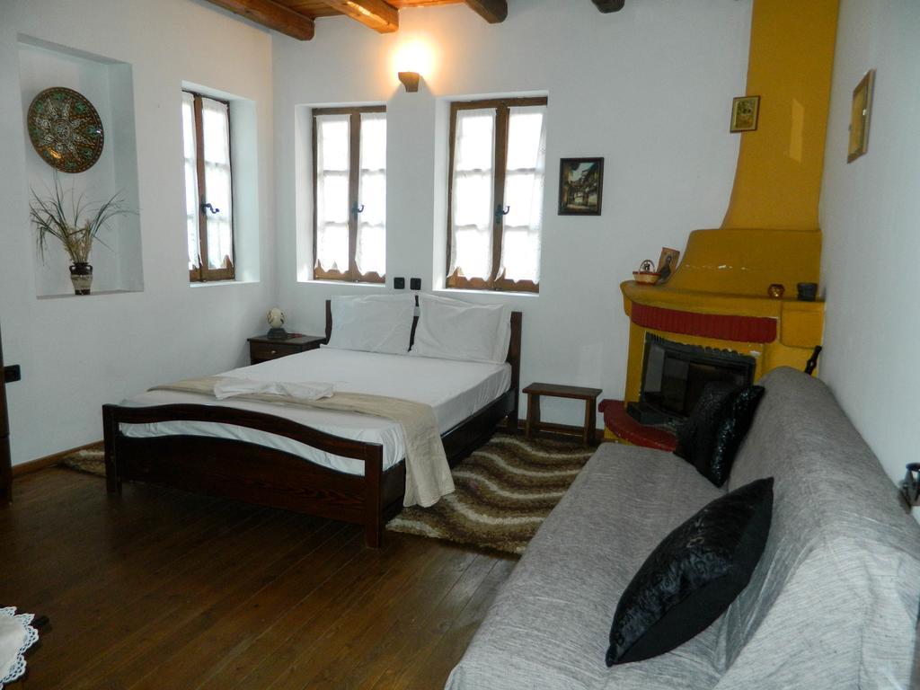 Guesthouse Klearchos Palaios Panteleimonas Exterior photo