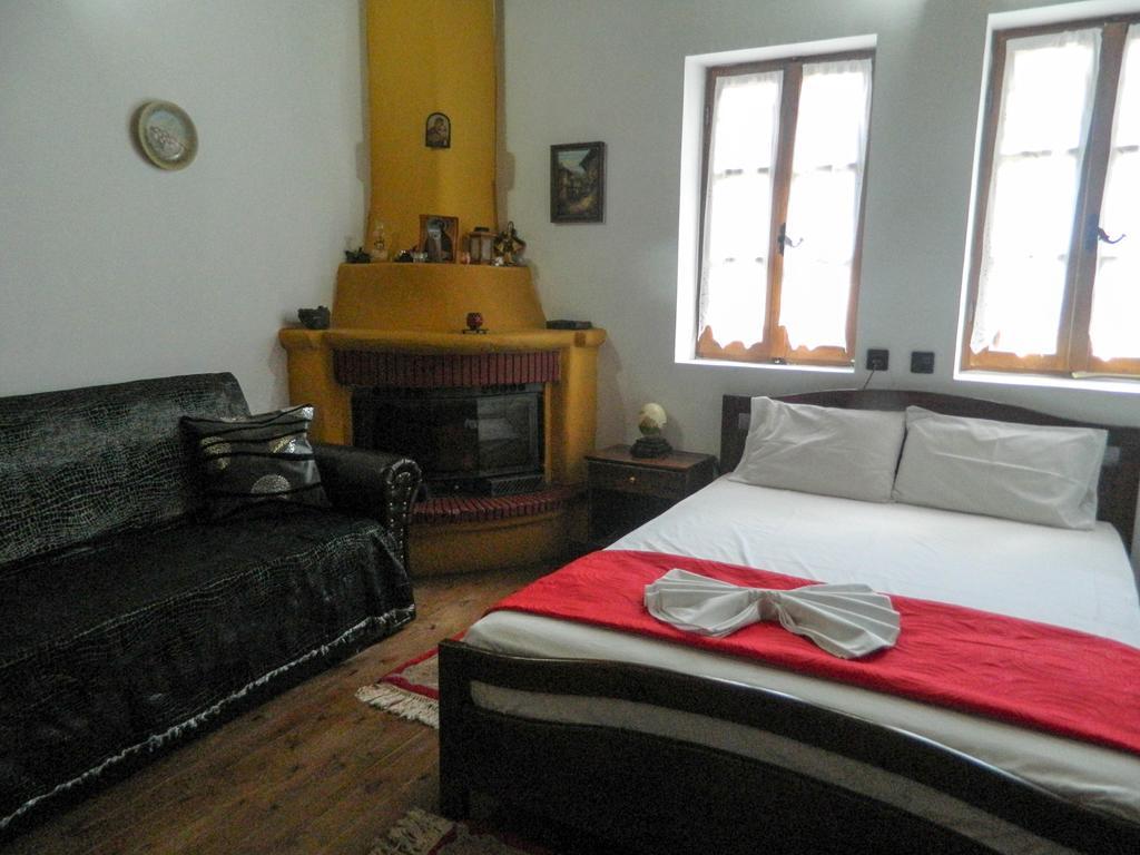 Guesthouse Klearchos Palaios Panteleimonas Exterior photo